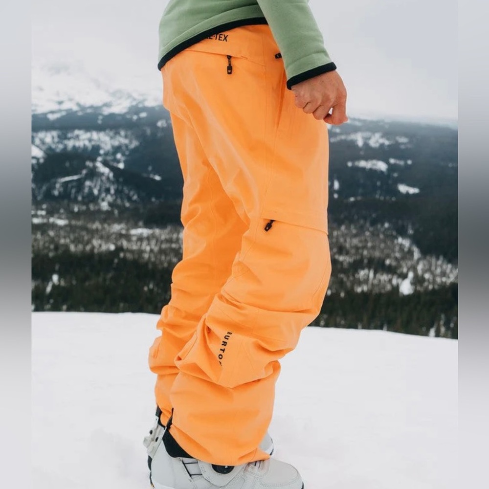 Burton Womens Goretex AK Snowpants size Small